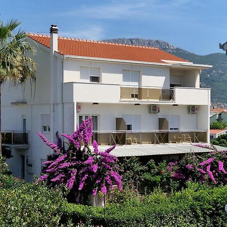 Guesthouse Kaštela Buitenkant foto
