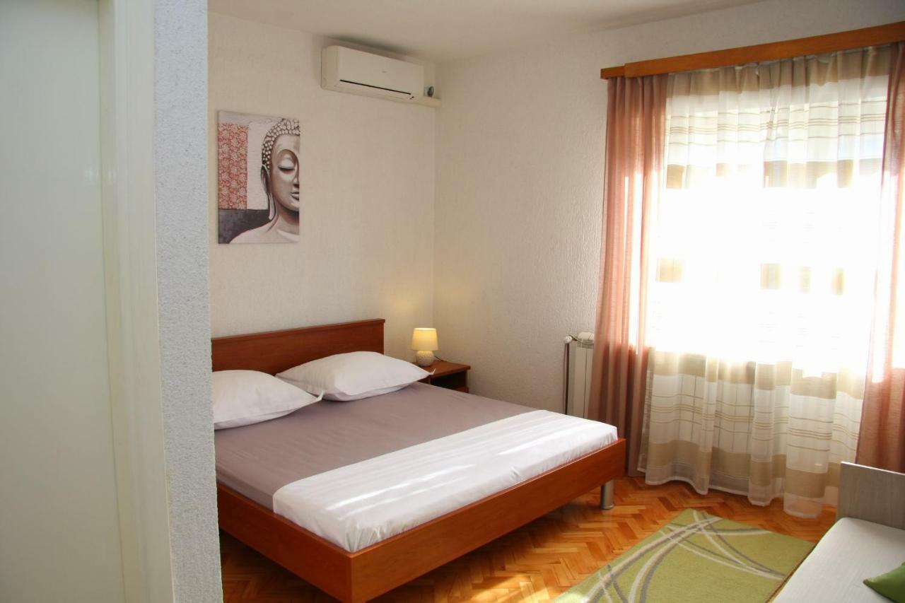 Guesthouse Kaštela Buitenkant foto
