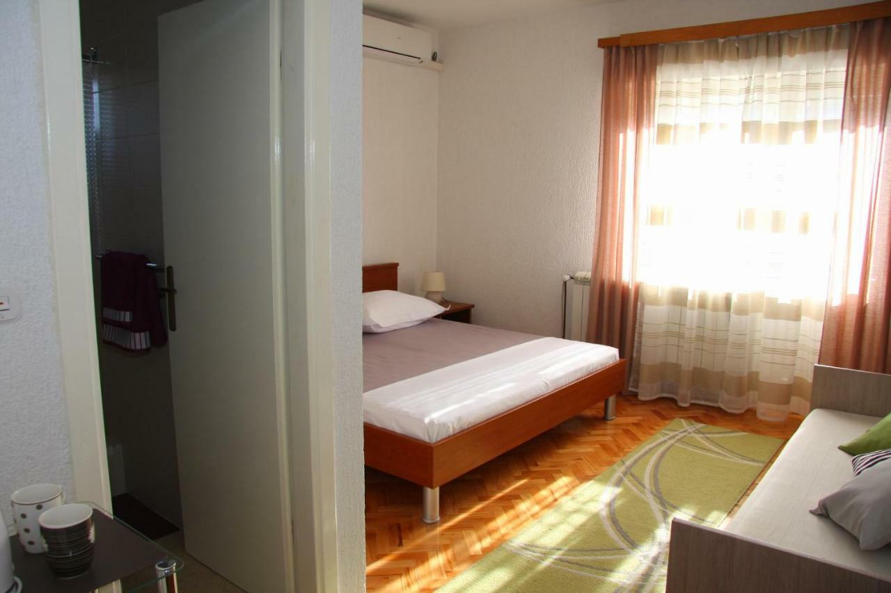 Guesthouse Kaštela Buitenkant foto